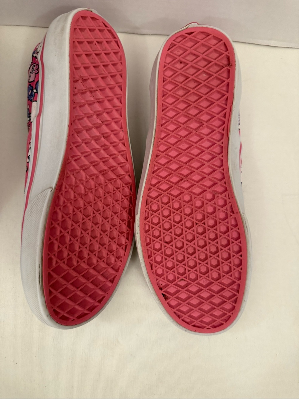 Vans Kids Slip-On Sneakers - Pink with Hello Kitty Print - Picture 3 of 6